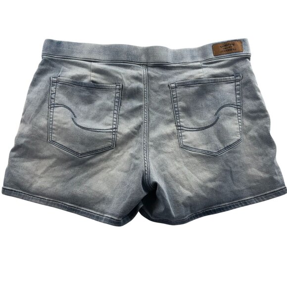 Signature By Levi Strauss Womens Lounge Shorts Size 14 Light Wash Denim Pull On - Picture 2 of 13